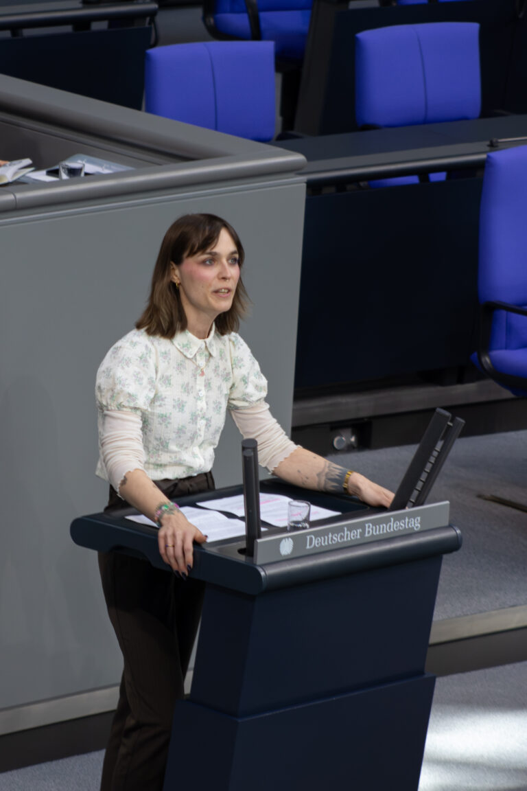 Rede I Förderung von LGBTIQ-Projekten im Ausland